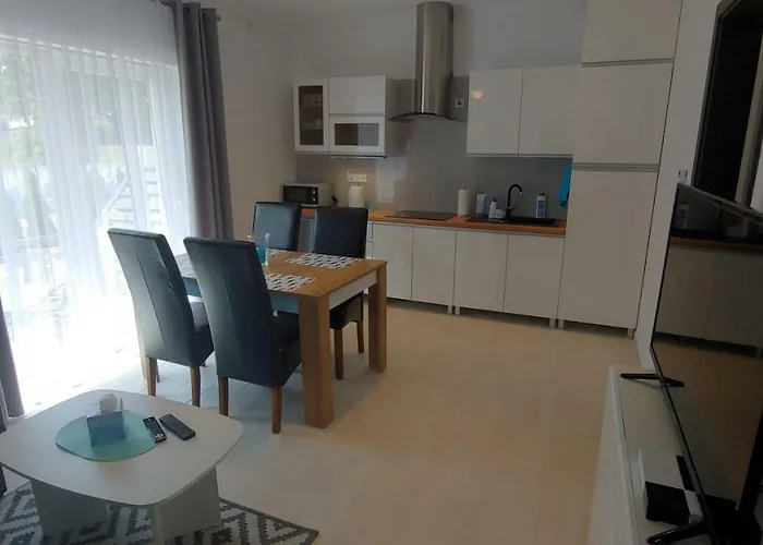 Dzemejra - Jumeirah * Darłowo